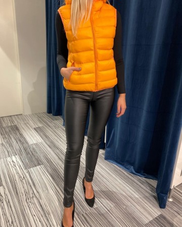 BRIANA VEST ORANGE