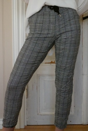 TINDRA CHECK PANTS
