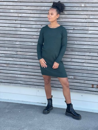 VIRIL KNIT DRESS DARKEST SPRUCE