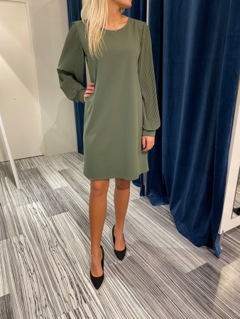 TULLA DRESS GREEN
