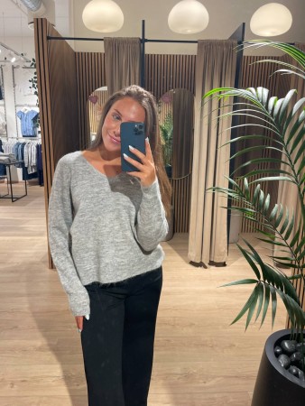 LULU V GENSER GREY