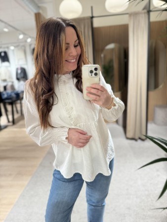 SINNY BLOUSE OFFWHITE