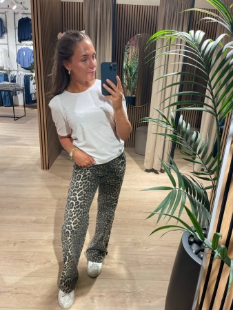 NICOLINE BUKSE LEO 